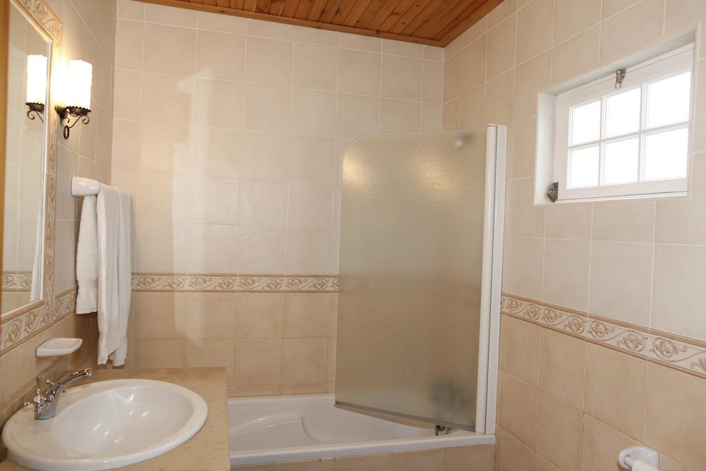 Casa Capelinhos Vendégház Capelo Szoba fotó